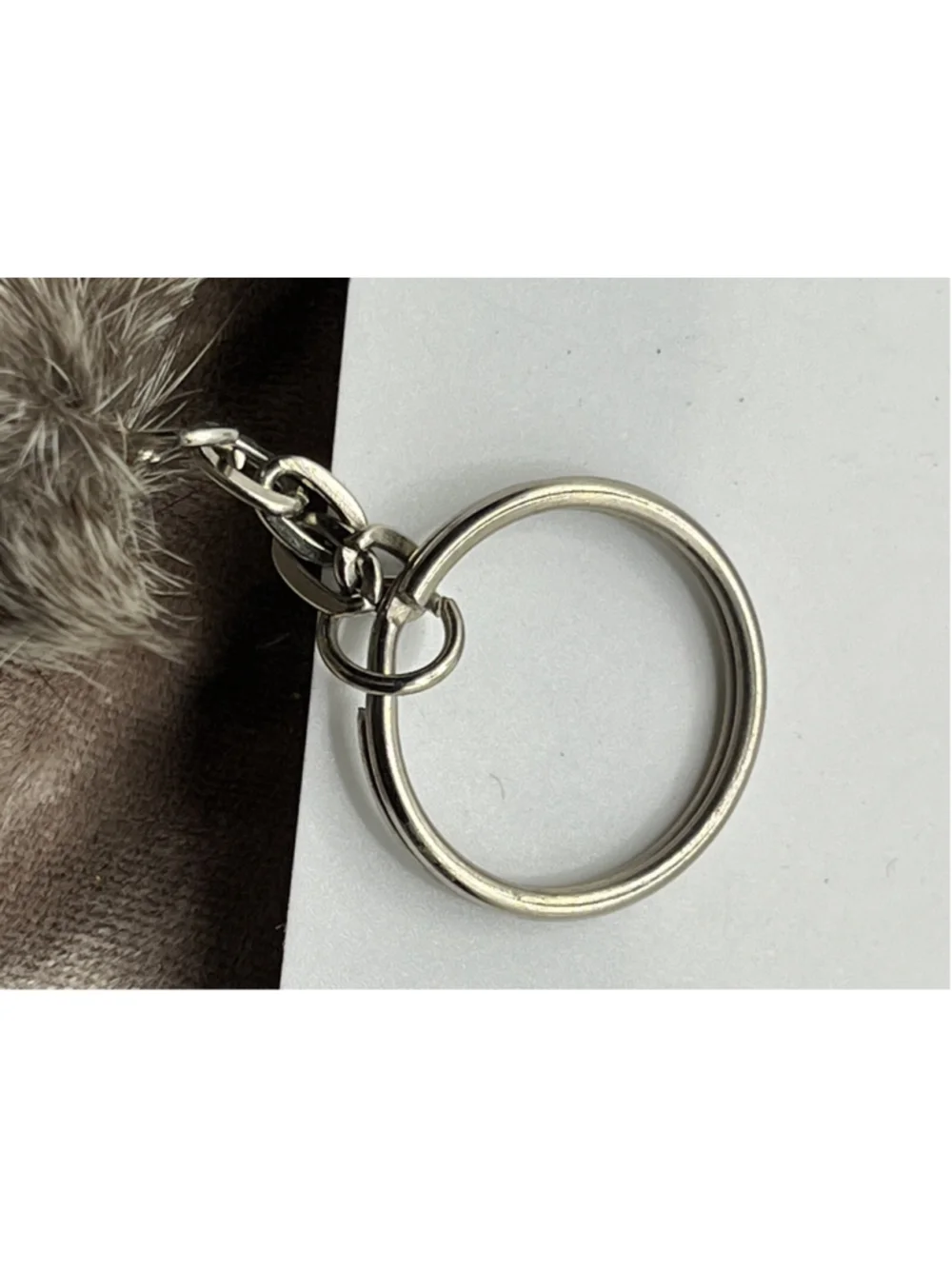 Vintage Fur Cat Keychain LITTLE RARE FIND , SEE ALL ZOOM IN INSIDE OF DISNEY BOX